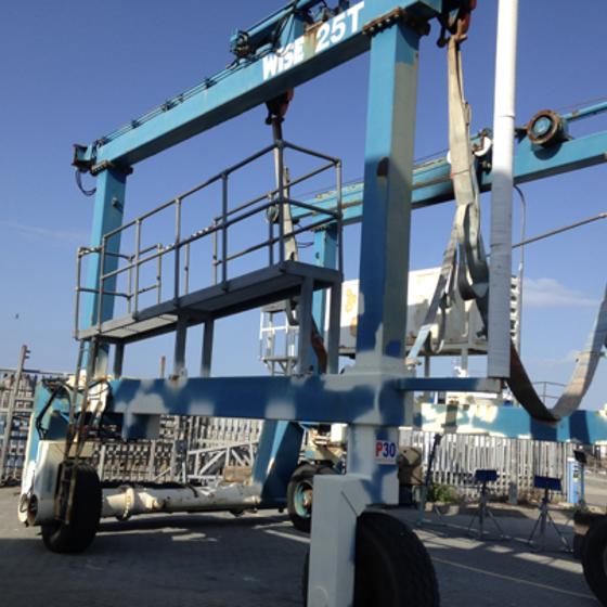Boat Hoist Marshal Image